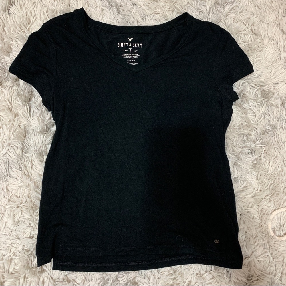 American Eagle T shirt